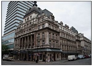 1200px-Her_Majestys_Theatre,_London