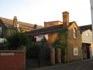 Bromley Little Theatre Outside