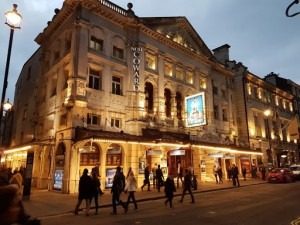 NOËL COWARD THEATRE