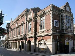 old town hall hemel outside